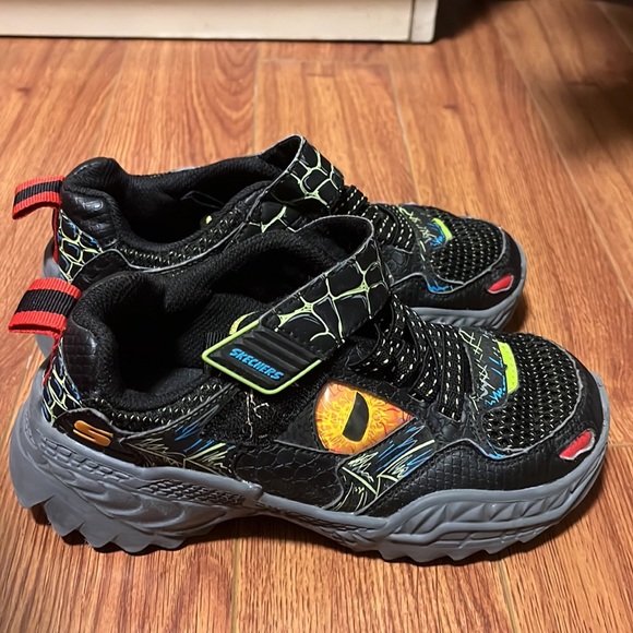 SKECHERS (SKECH-SAURUS) for boys Size US 1 - Picture 2 of 6